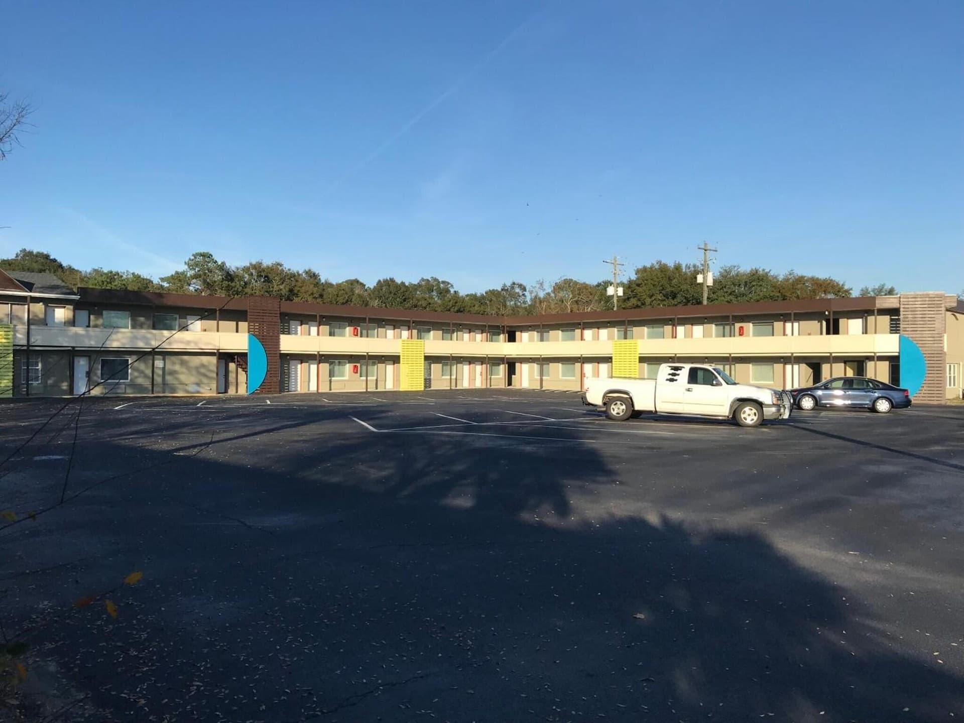 Oasis Inn main