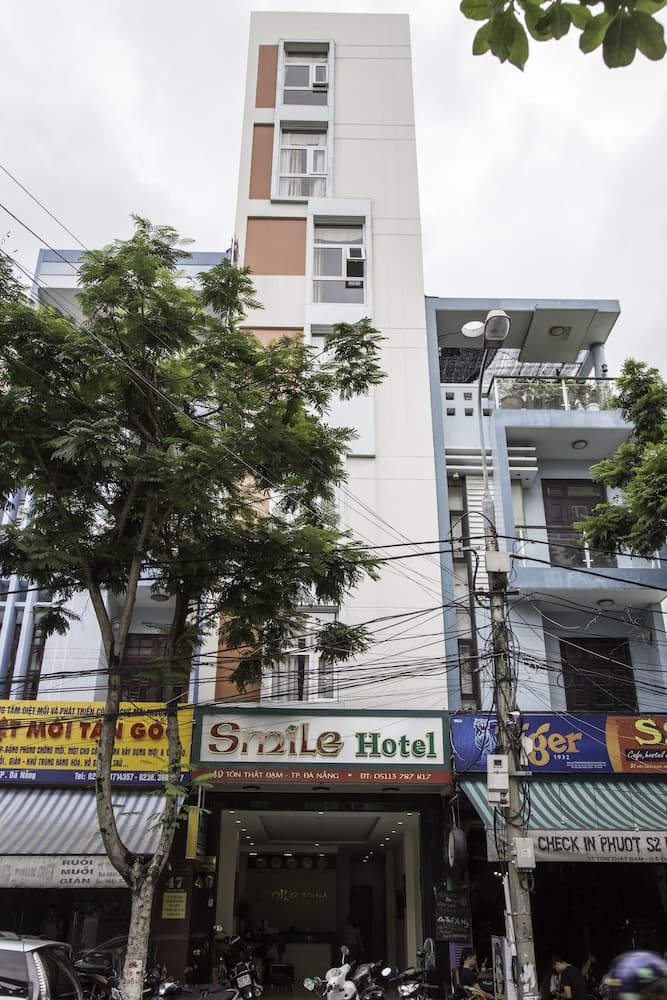 Smile Hotel Da Nang main
