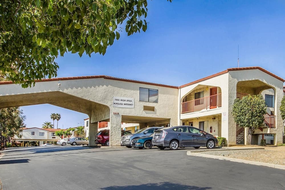 Econo Lodge Castro Valley I-580 main