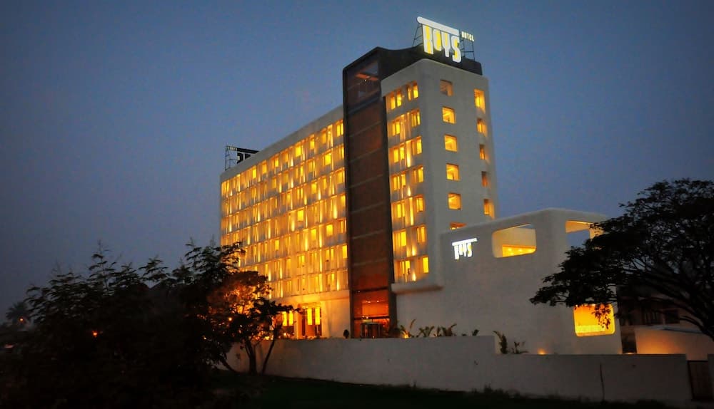 Keys Select Kochi - By Lemon Tree Hotels main