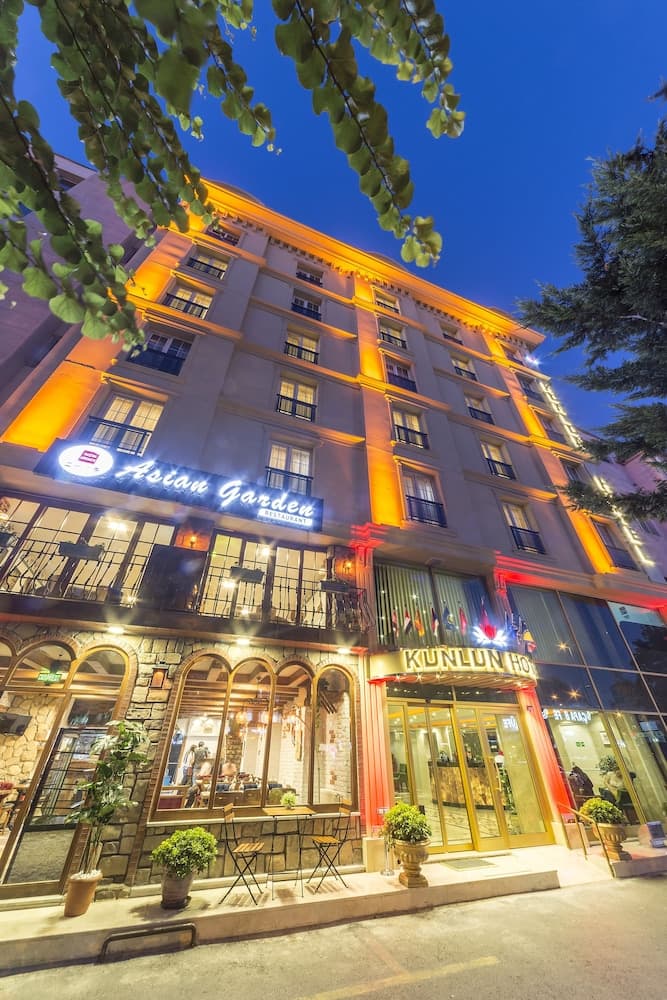 Kunlun Kensington Hotel İstanbul main
