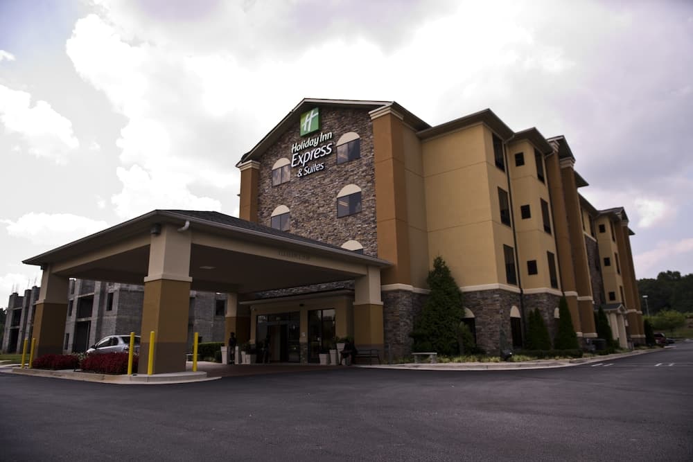 Holiday Inn Express And Suites Atlanta East Lithon main