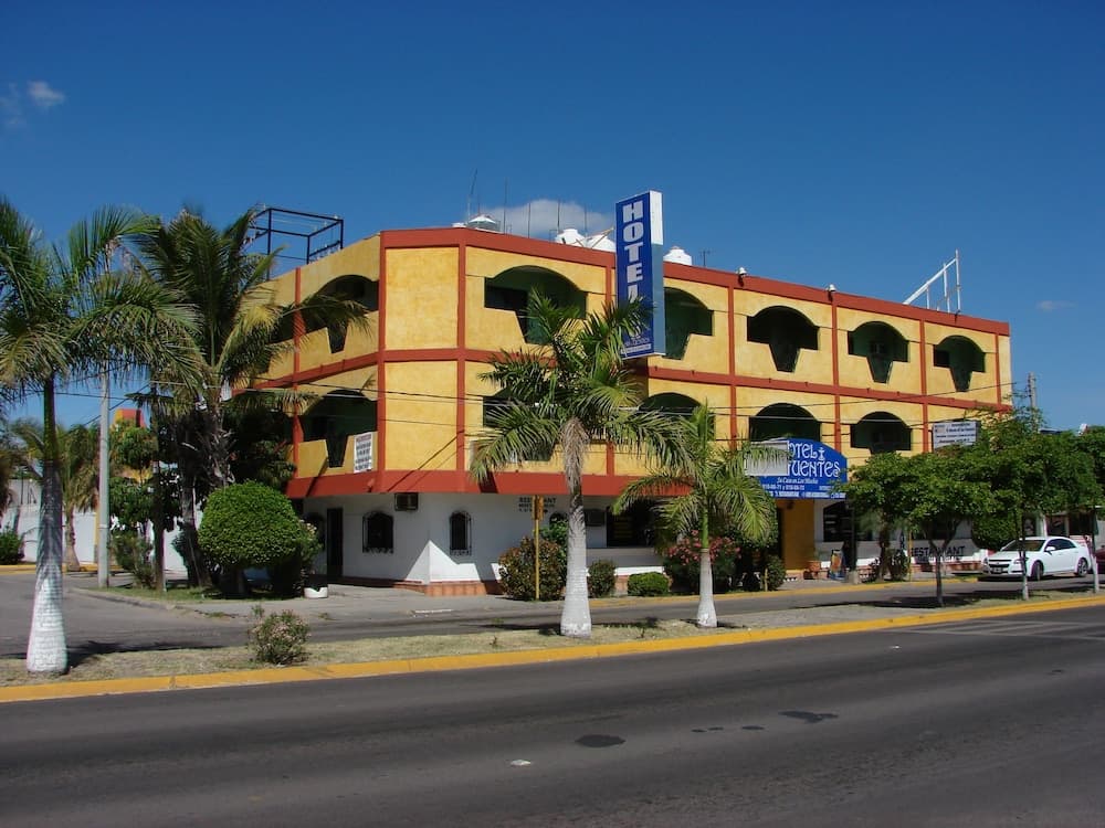 Hotel Las Fuentes main