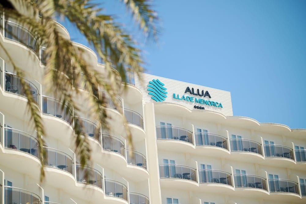 Alua Illa de Menorca main