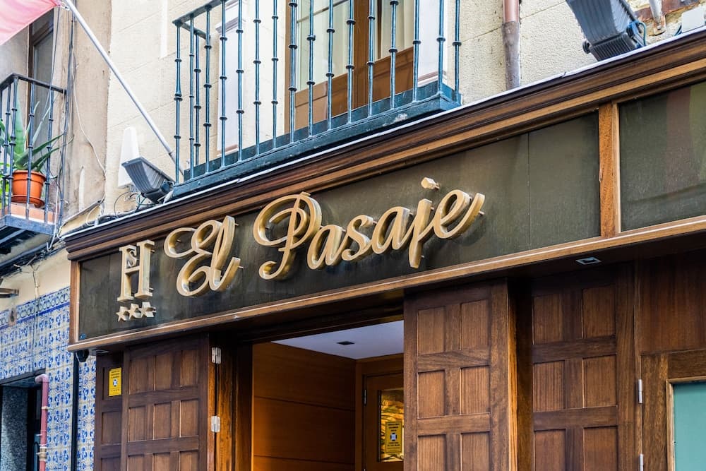 El Pasaje main