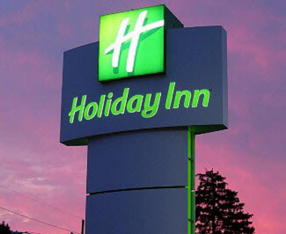 Holiday Inn & Suites Barstow main