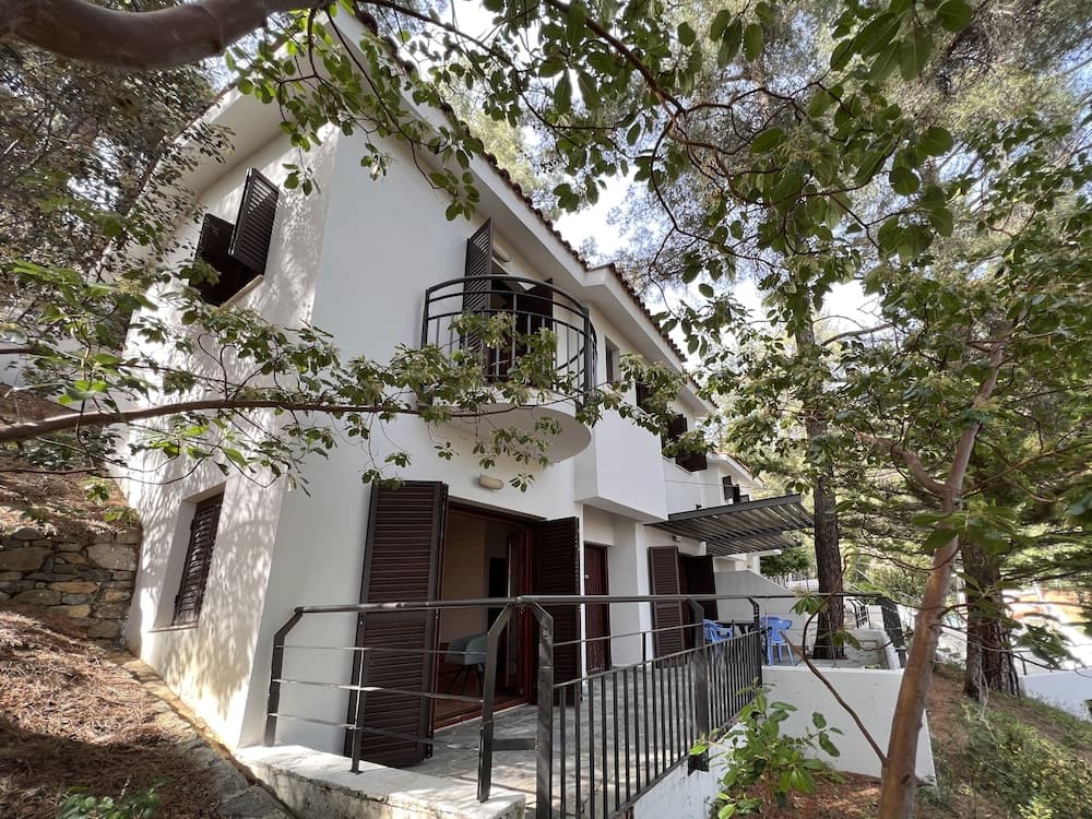 Poed Residences main