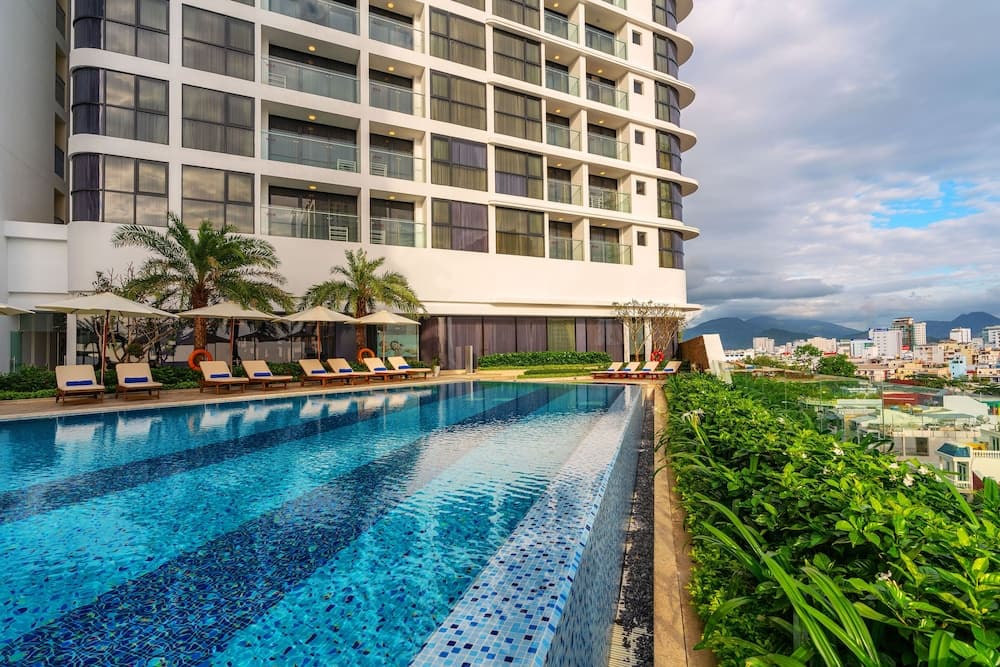 Meliá Vinpearl Nha Trang Empire main