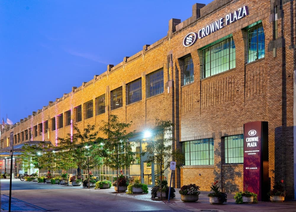 Crowne Plaza Indianapolis Downtown Union Station main