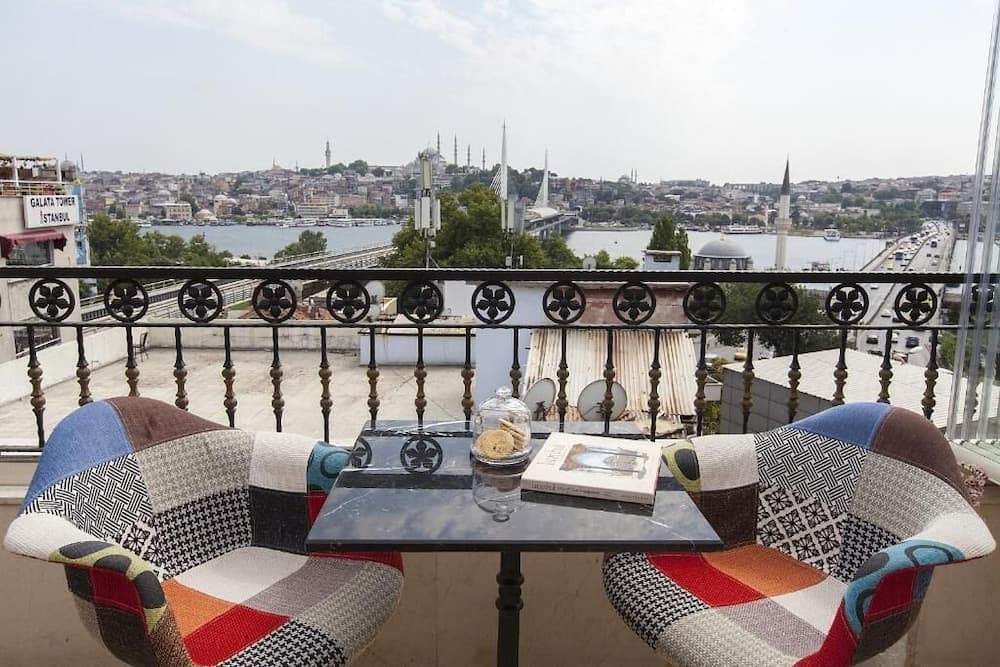 Galata Grace Hotel main