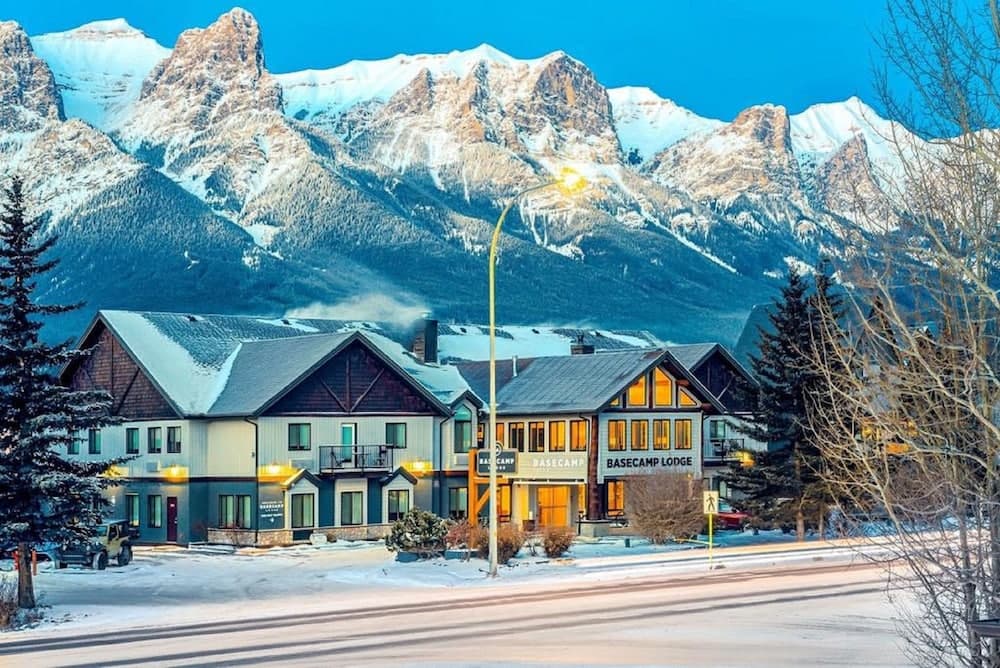 Basecamp Lodge Canmore main