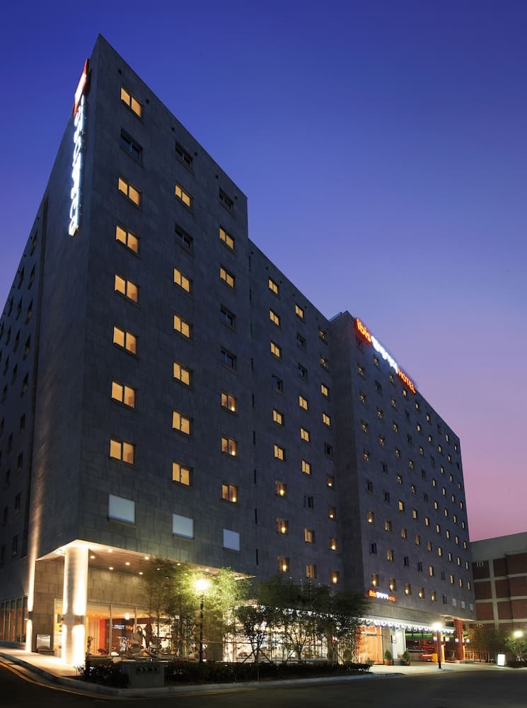 Ibis Ambassador Seoul Insadong Hotel main