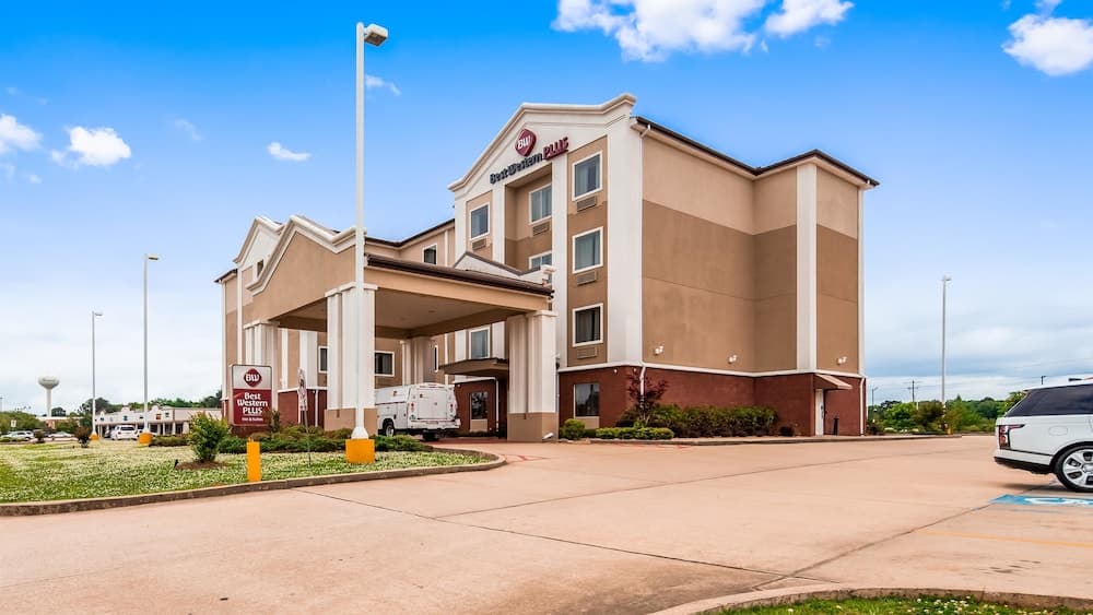 Best Western Plus Flowood Inn & Suites main