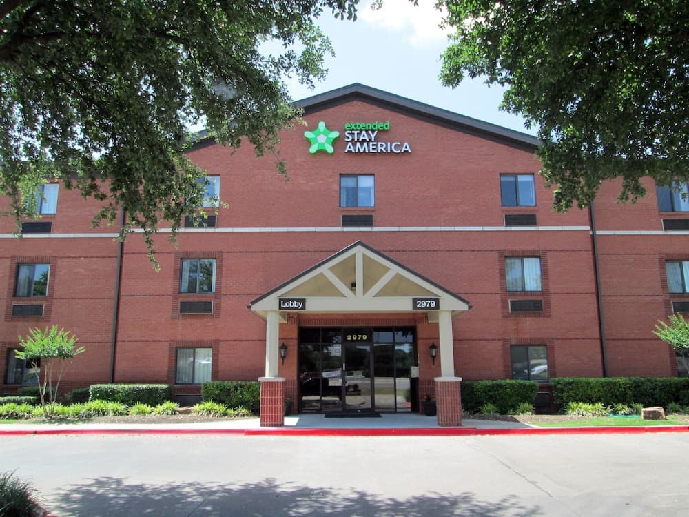 Spark By Hilton Dallas Market Center main