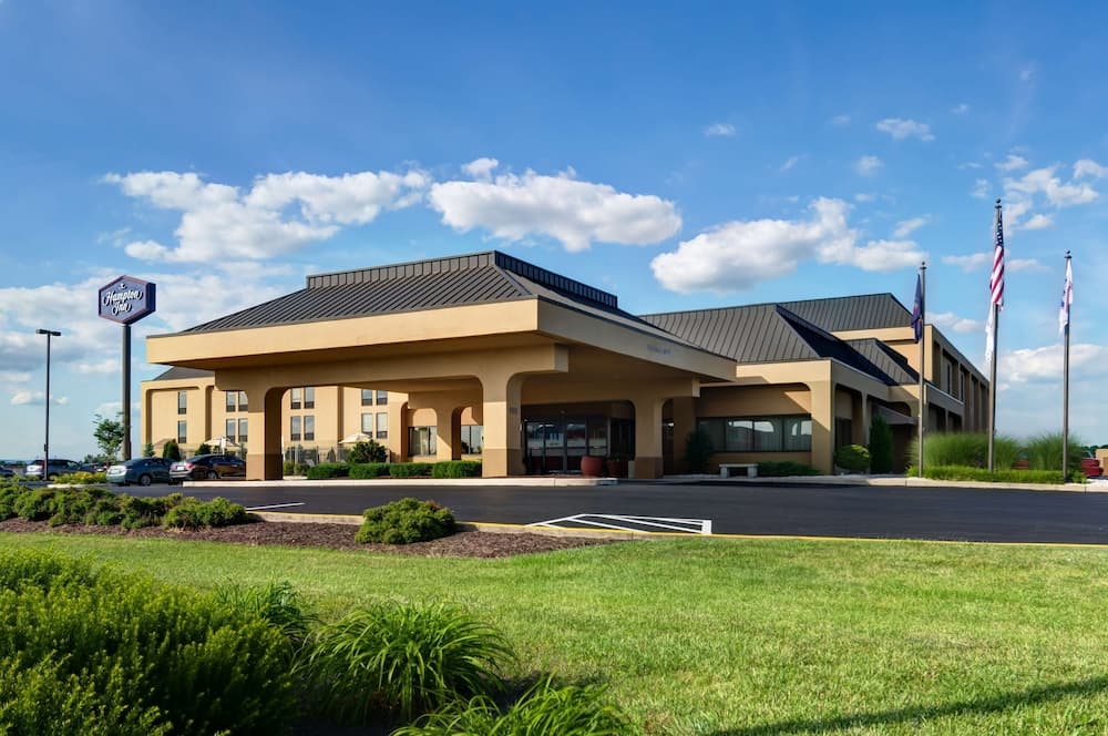 Hampton Inn Chambersburg main