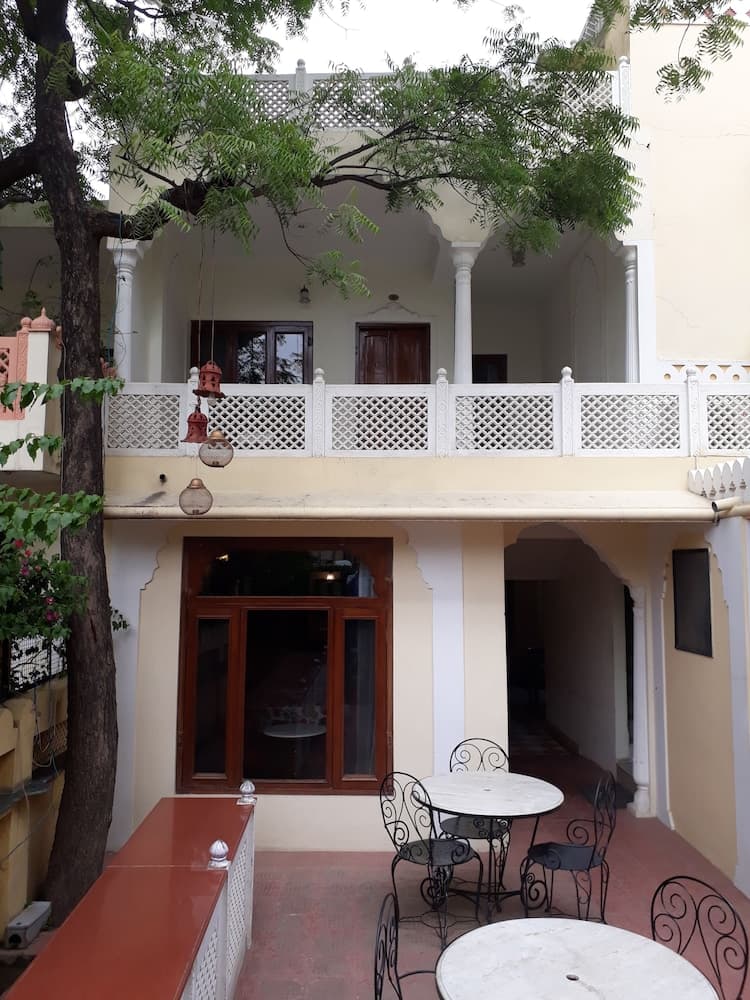 Dera Rawatsar main