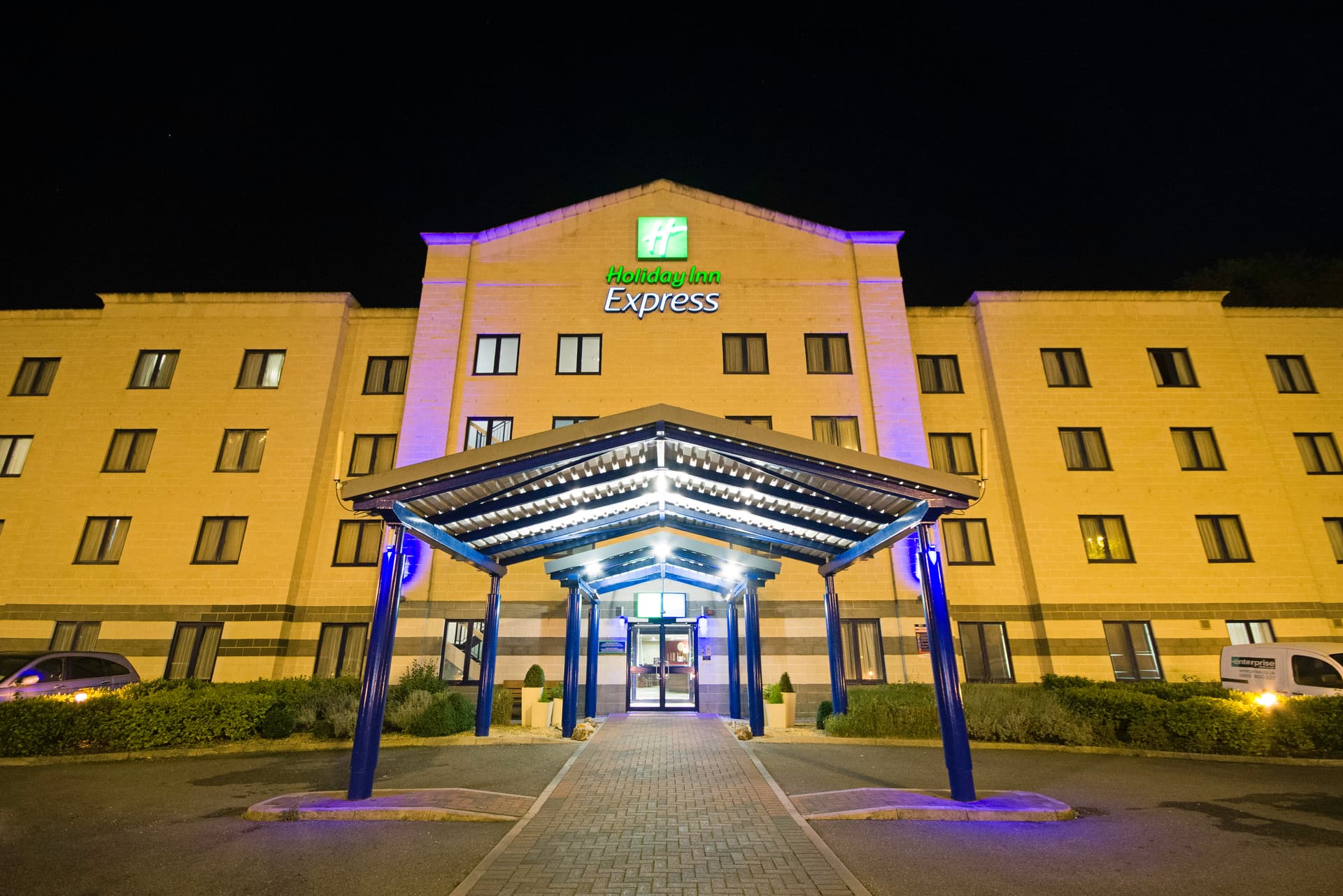 Holiday Inn Express Poole main