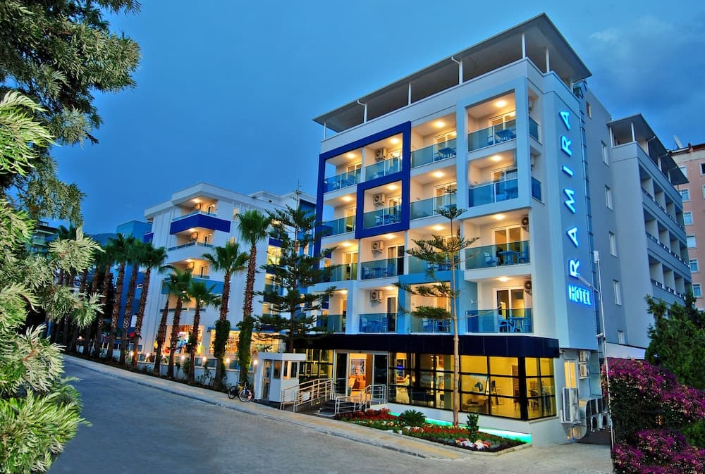 Kleopatra Ramira Hotel main