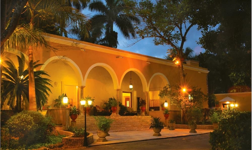 Hacienda Chichen main