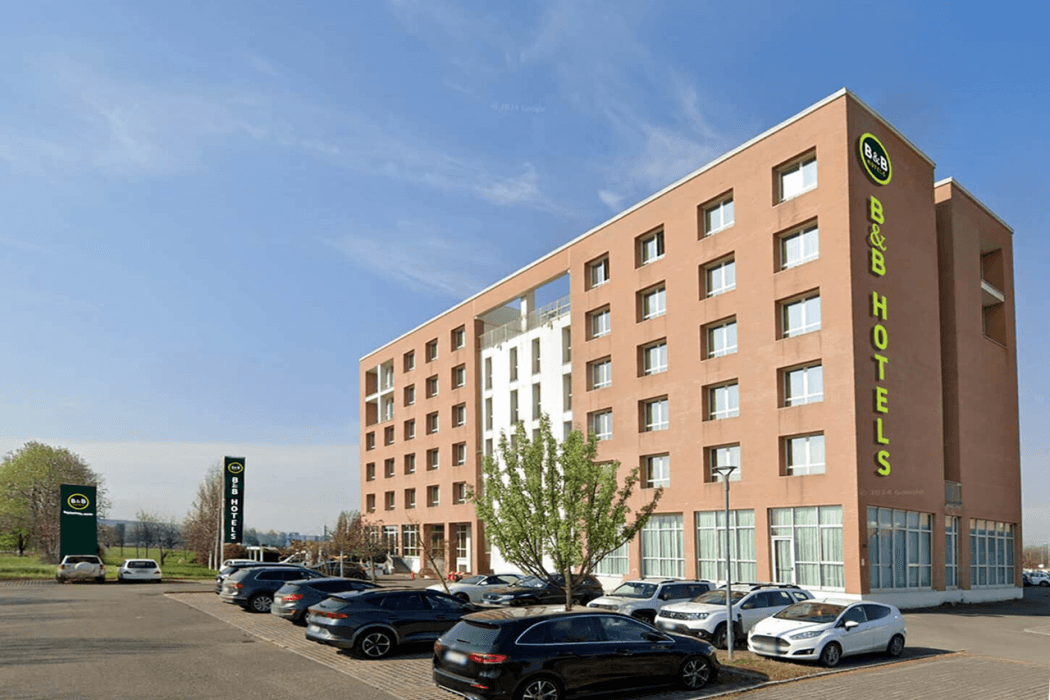 Hotel Remilia main