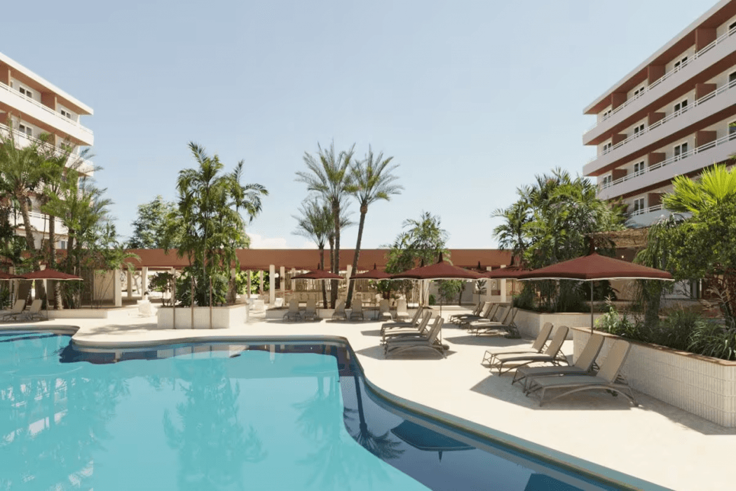 Tent Calvia Beach main