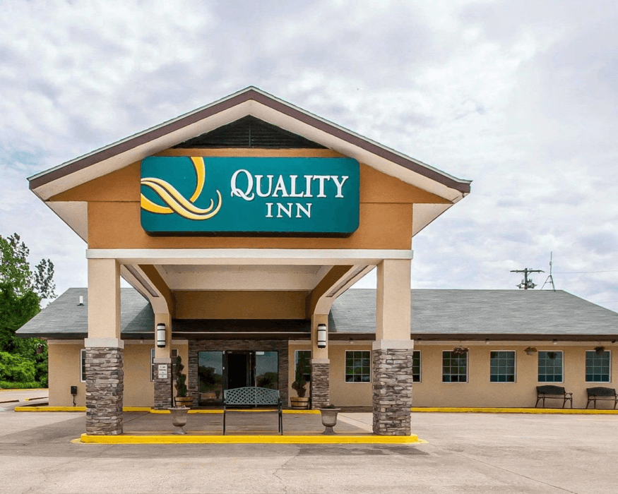 Quality Inn Cairo I-57 main