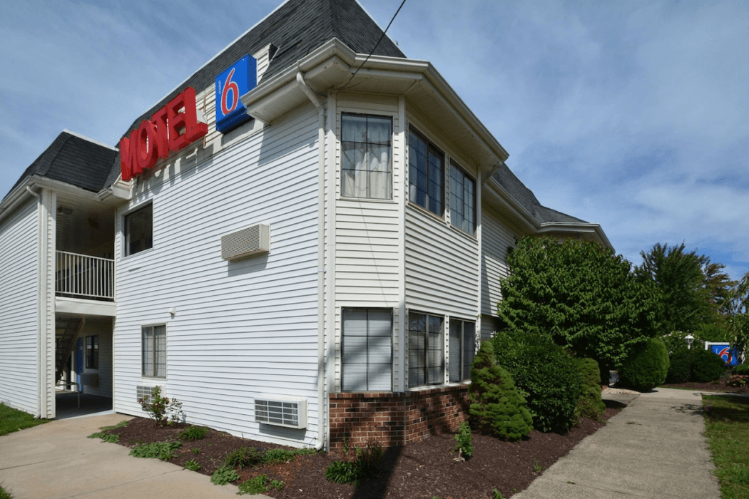 Motel 6 main