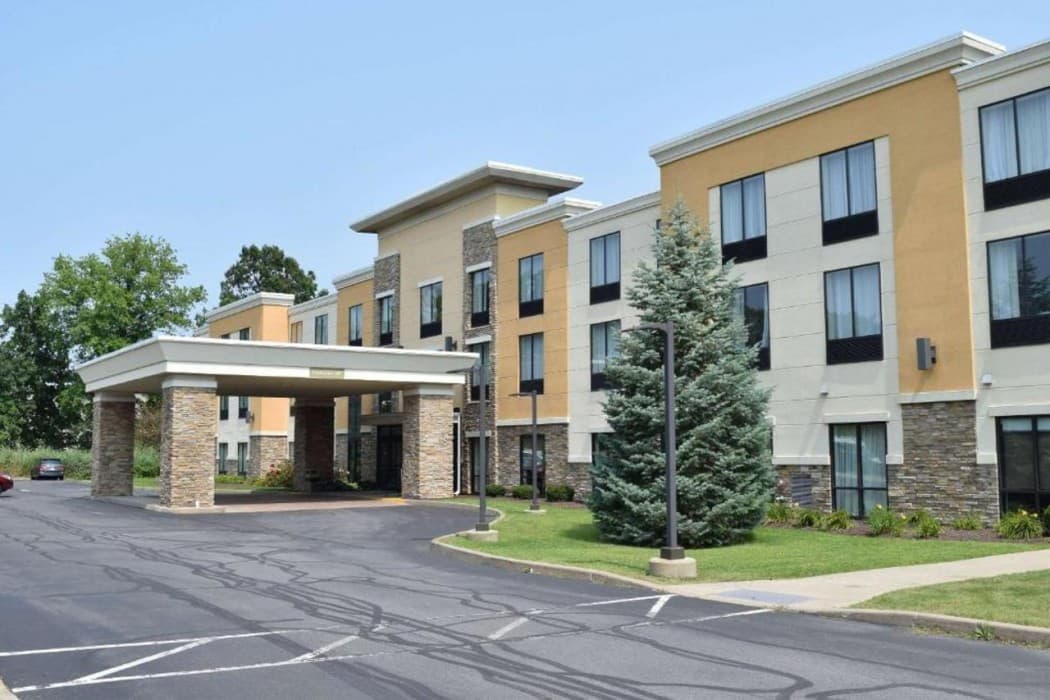 Comfort Suites Cicero - Syracuse North main