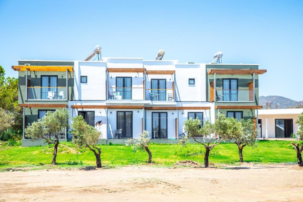 Gennadi SeaSide Resort main