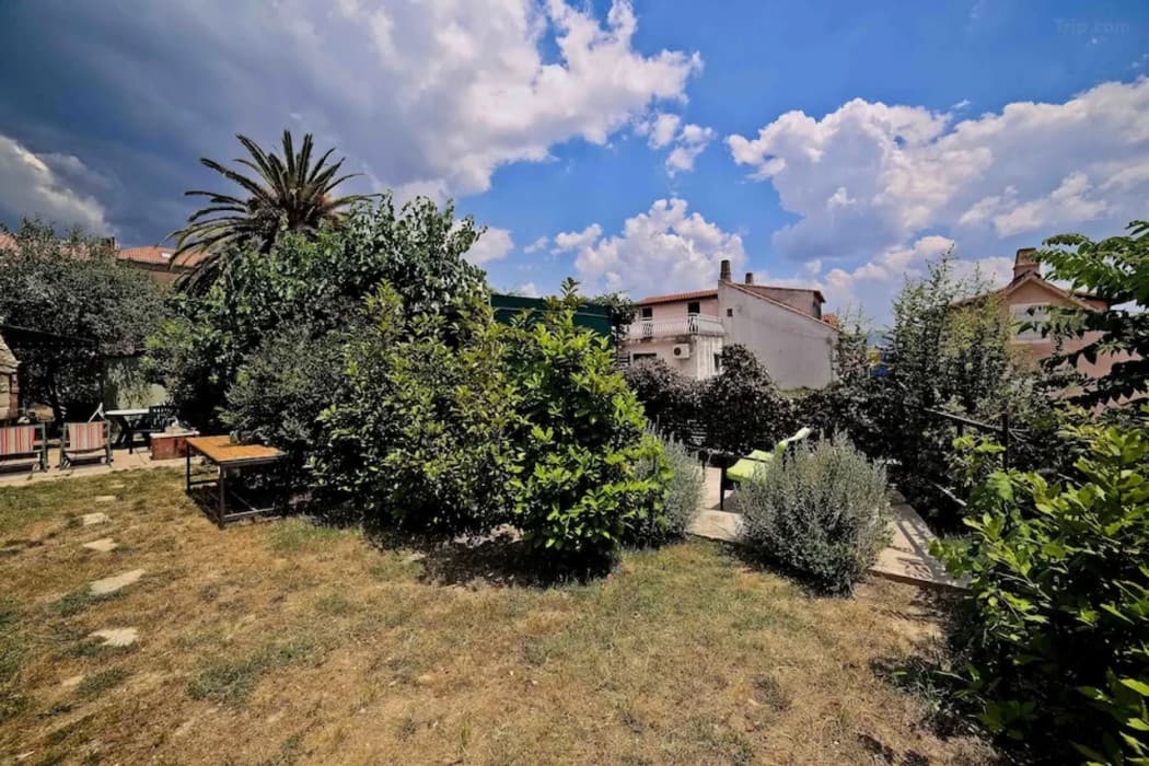 Garden Apartment Hotel main