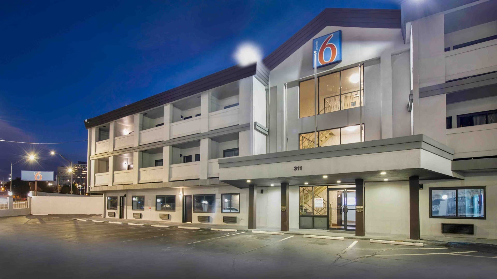 Motel 6 Atlanta Downtown