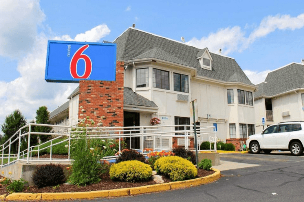 Motel 6 Hartford - Enfield