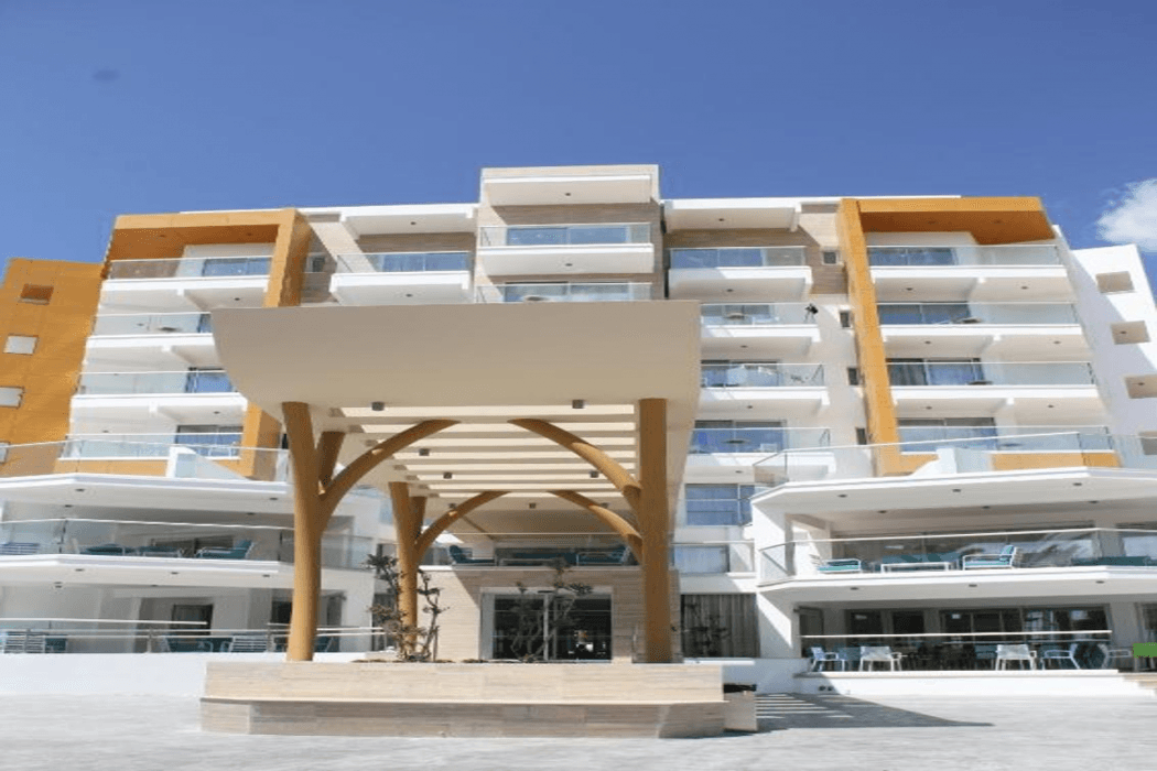Captain Pier Hotel main