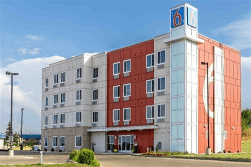 Motel 6 Swift Current SK main