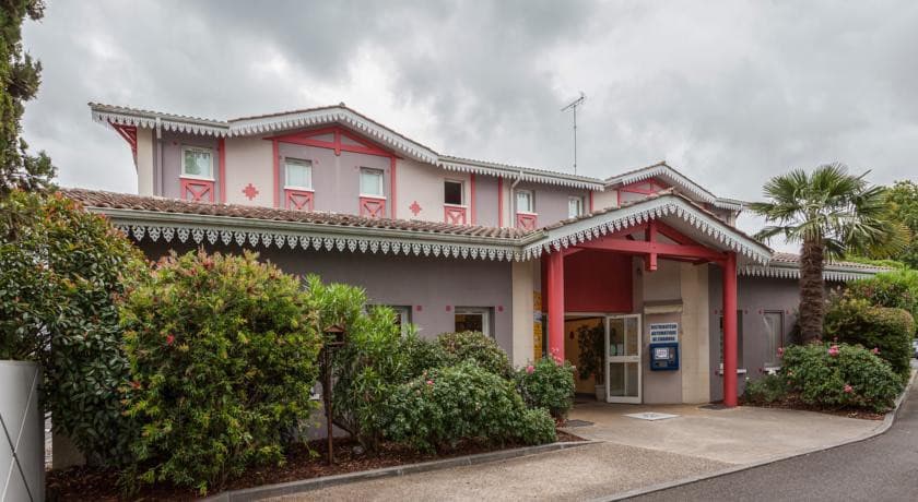 ibis Budget La Teste Bassin d'Arcachon main
