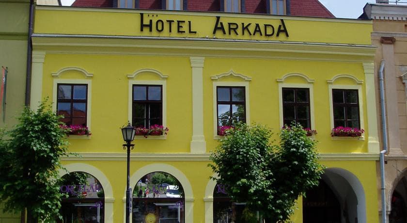 Arkada main