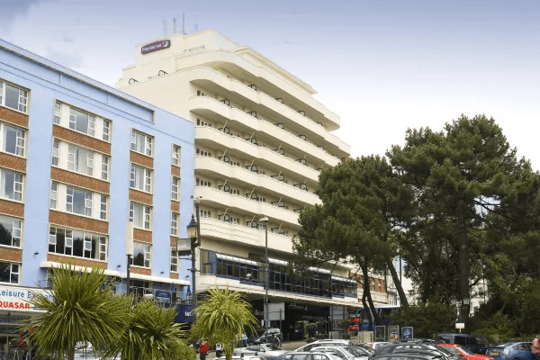 Premier Inn Bournemouth Central main