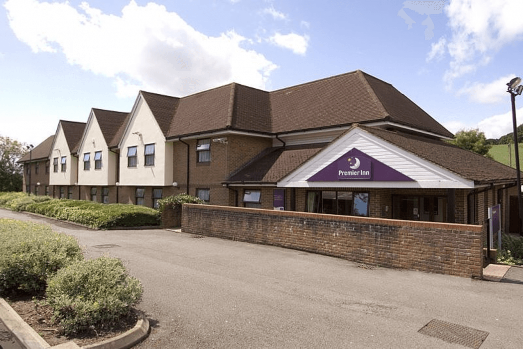 Premier Inn Dunstable South A5 main