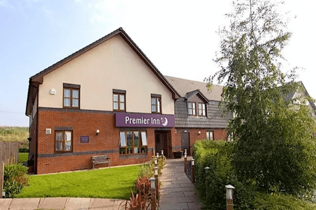 Premier Inn Evesham main