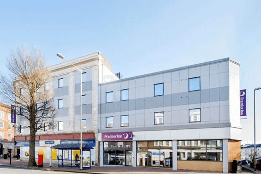 Premier Inn Eastbourne Town Centre main