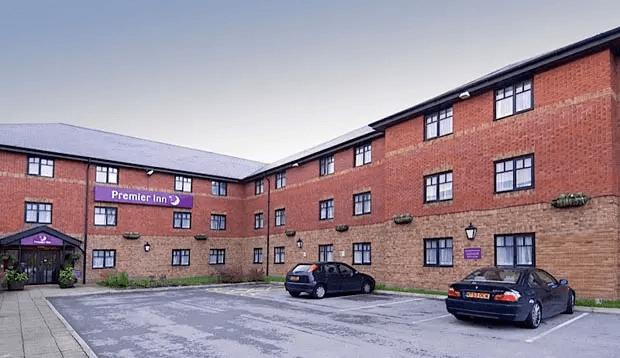 Premier Inn Manchester (Hyde) main