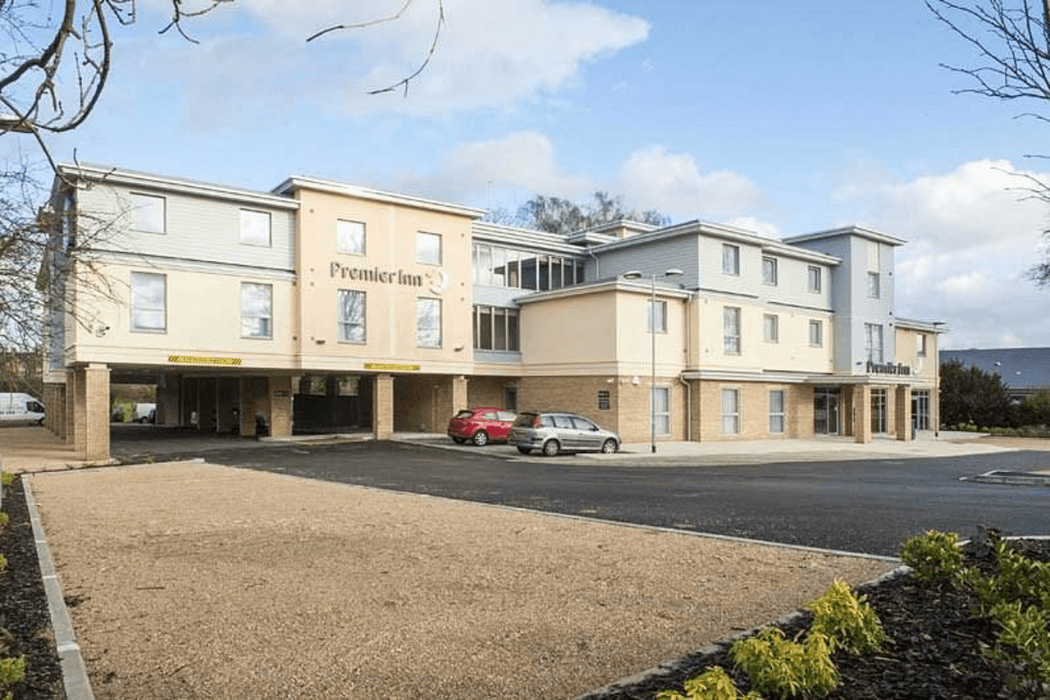 Premier Inn Witney main