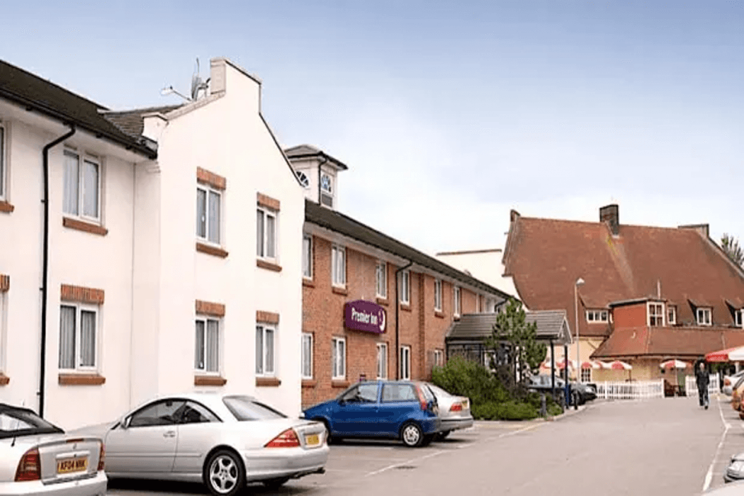 Premier Inn Basildon (Rayleigh) main