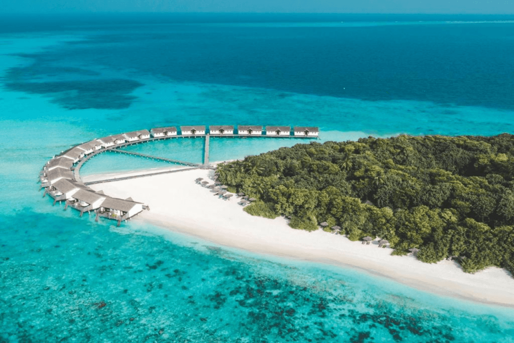 Reethi Beach Resort main