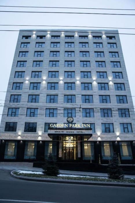 Garden Park Inn main