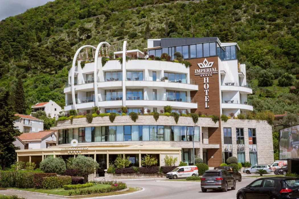 Hotel Imperial Conference & Spa main