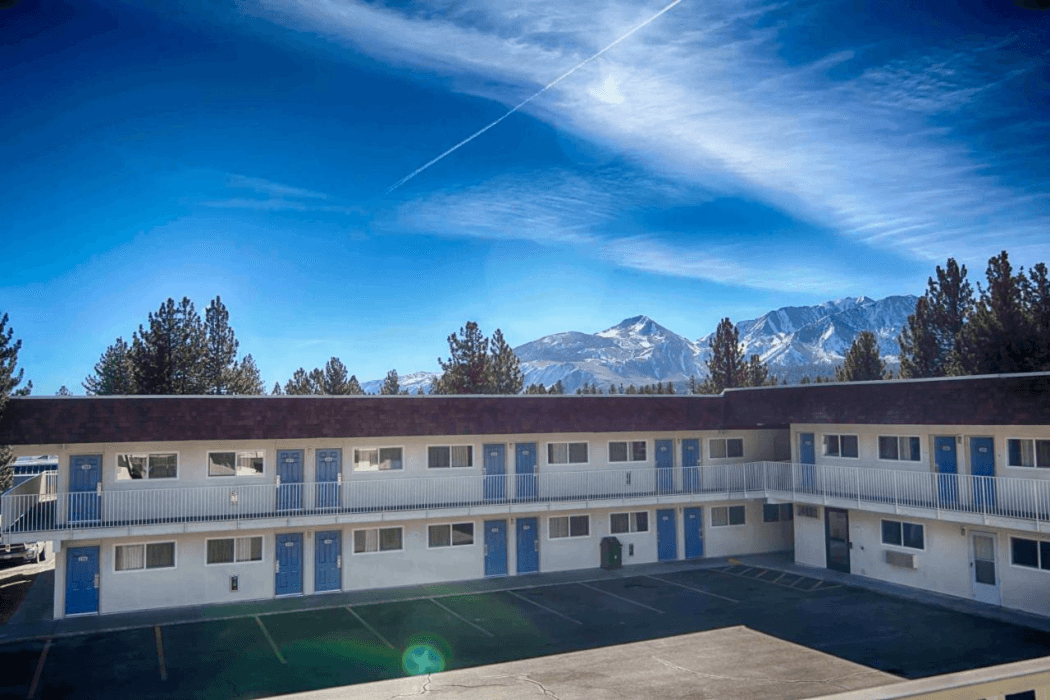 Motel 6 Mammoth Lakes
