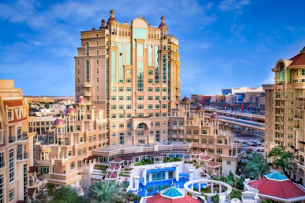 Swissotel Al Murooj Dubai main