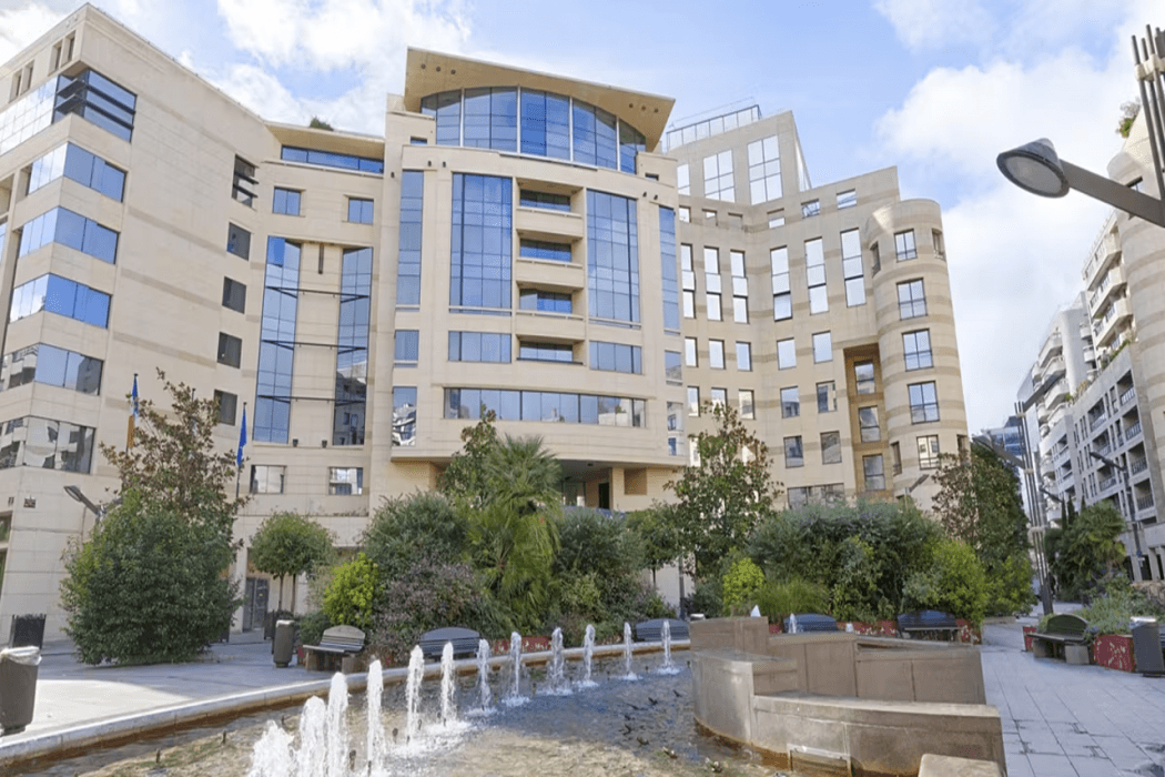 Occidental Paris Levallois main