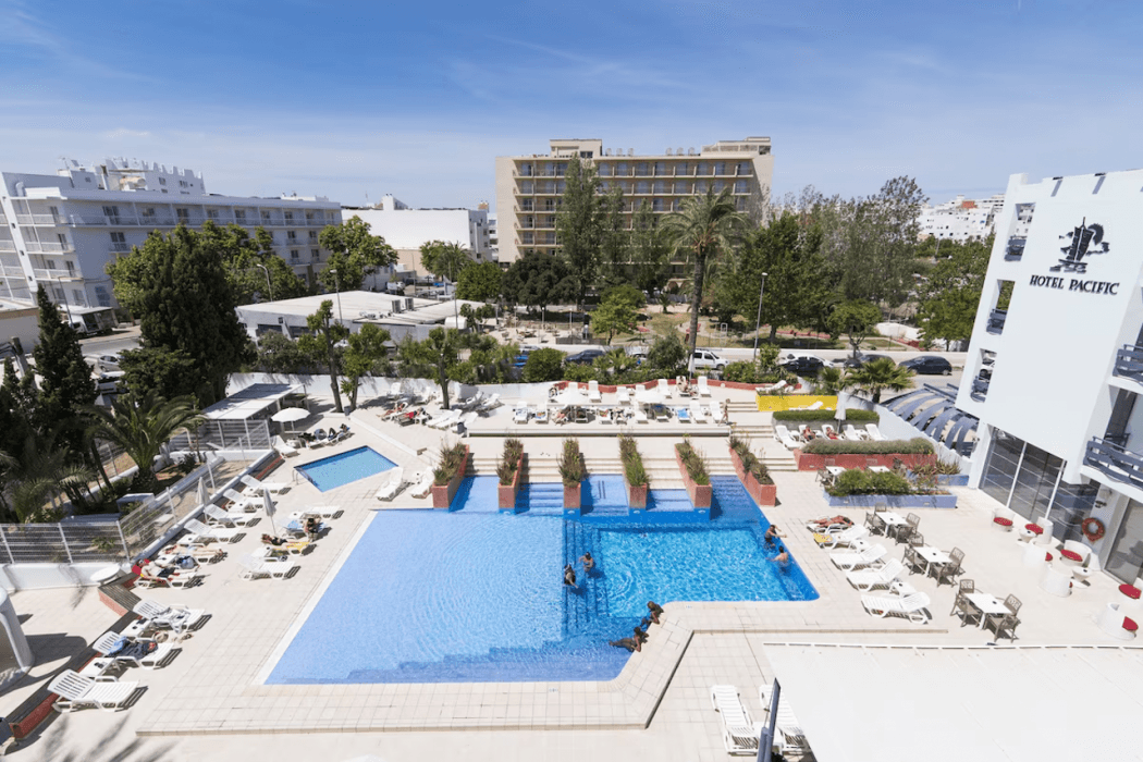 Azuline Hotel Pacific (Adults Only) main